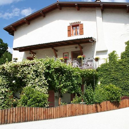 Casa Vacanze Regina Del Lago Tremosine Eksteriør billede