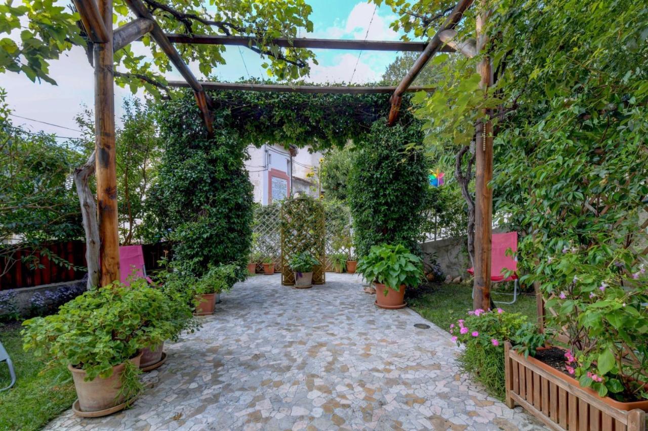 Casa Vacanze Regina Del Lago Tremosine Eksteriør billede